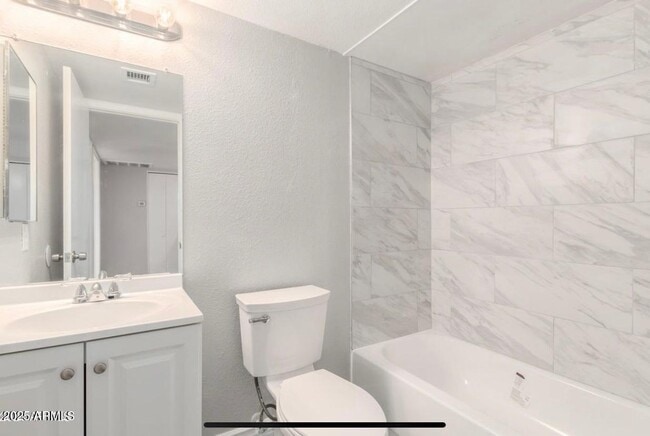 Building Photo - 2674 N 43rd Ave