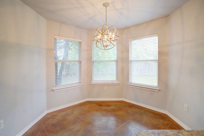 Building Photo - Available July | 4-bedroom 2 bath home in ...