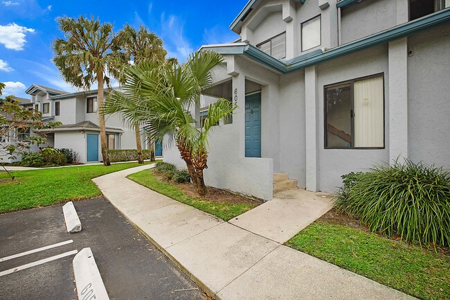 Building Photo - 605 Harbour Pointe Way