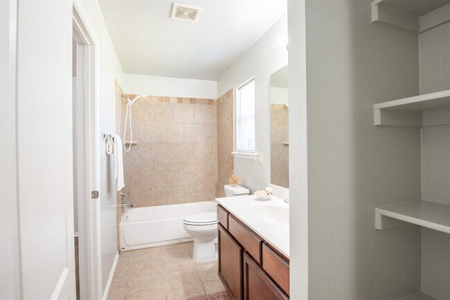 Building Photo - 8109 Frye Ln