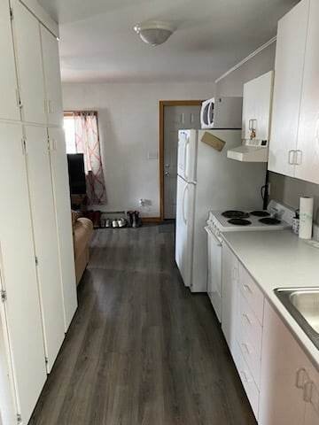 Building Photo - 45 E Main St