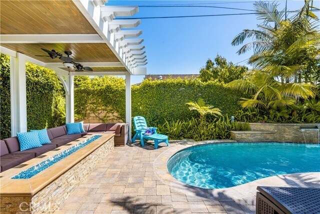 Building Photo - 9442 Tiki Cir