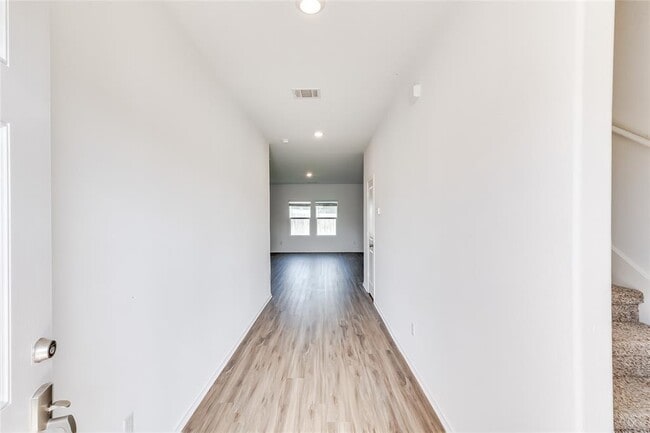 Building Photo - 415 Geode Glen