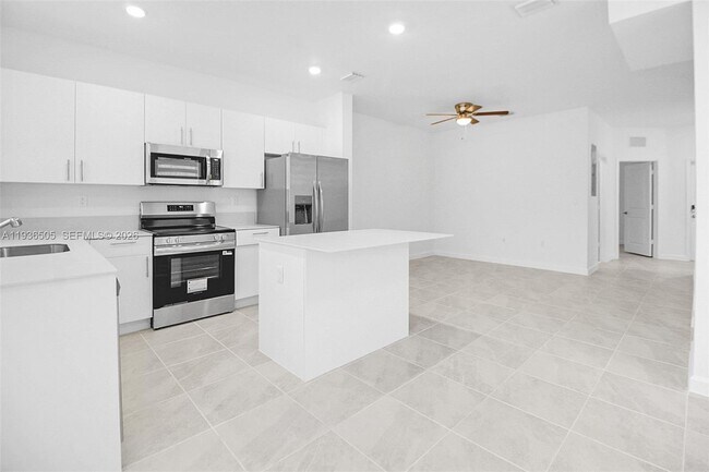 Building Photo - 26848 SW 121st Ave