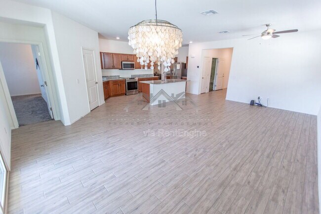 Building Photo - 15427 W Windward Ave