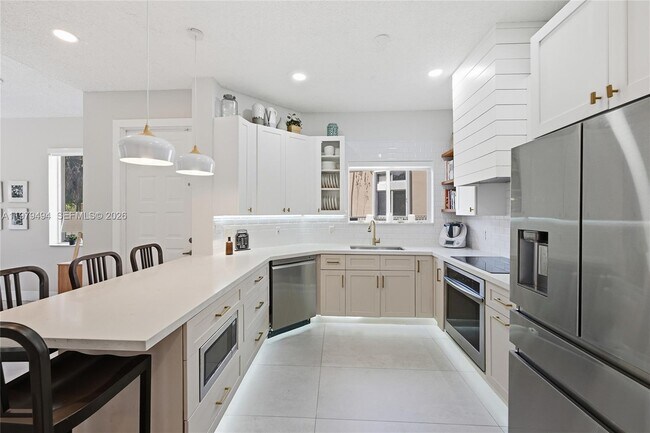 Building Photo - 1166 SW 158th Way