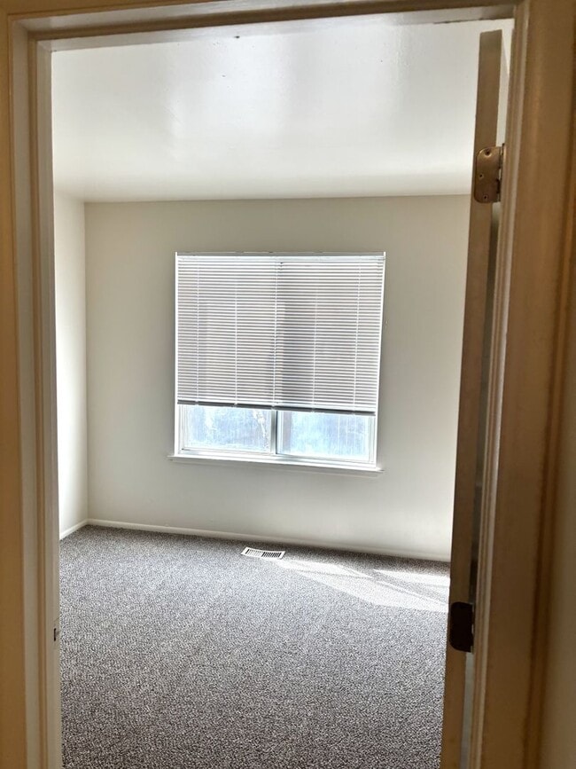 Building Photo - Stunning 3 bed 3 bath rental home in Highlands Ranch CO 80126 available 4-1-2026