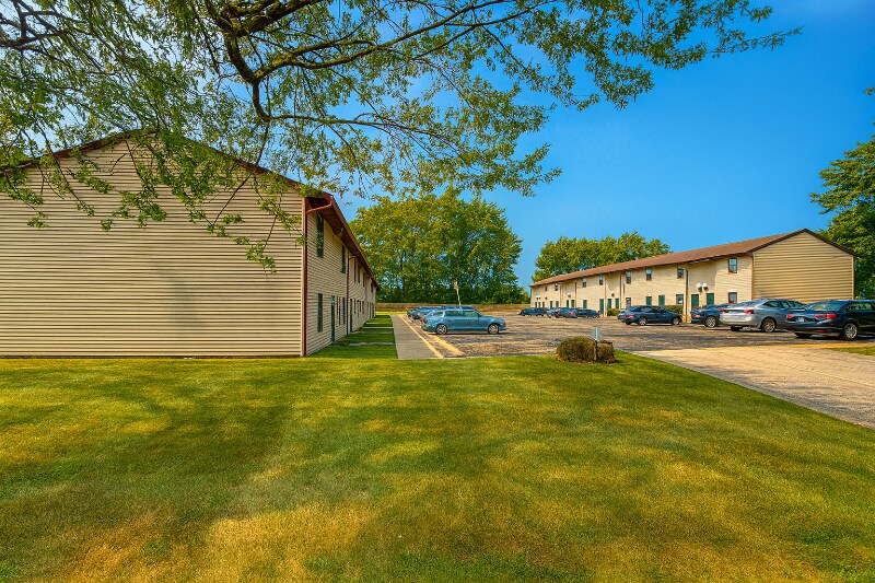 Building Photo - 612 N Highland Ave