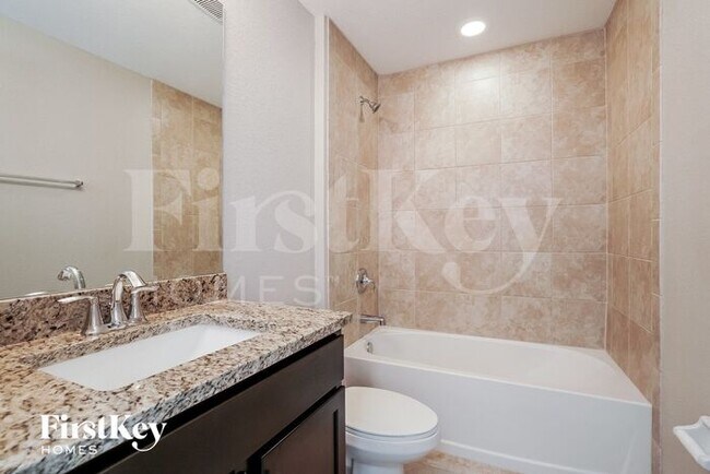 Building Photo - 1114 SW 41st Terrace