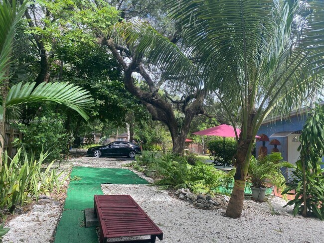 Building Photo - 1760 NE 144th St