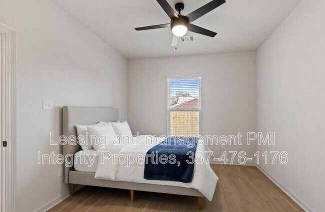 Building Photo - 105 Foster Grove Dr