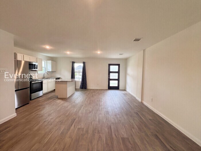 Building Photo - 16435 Valerie Marie Pl