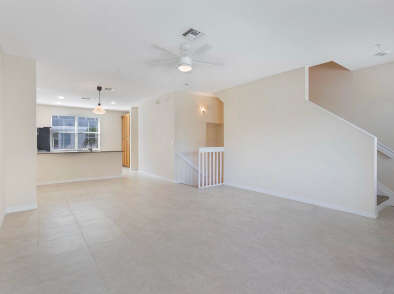 Building Photo - 1247 Via de Fossi