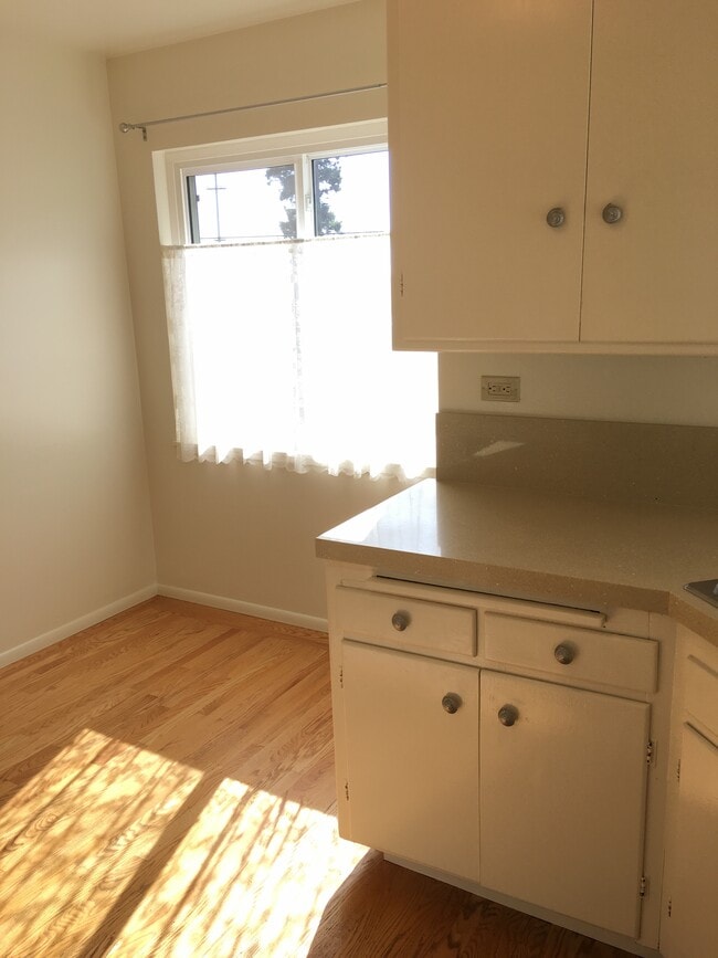 Building Photo - 708 Liberty St