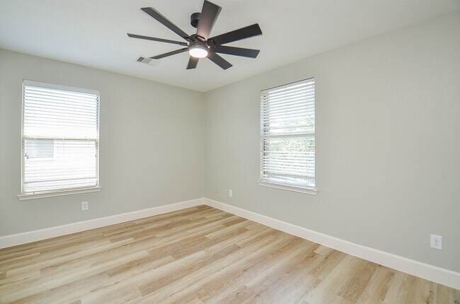 Building Photo - 2103 Orchard Frost Dr