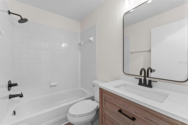 Building Photo - 3058 Overlook Pl