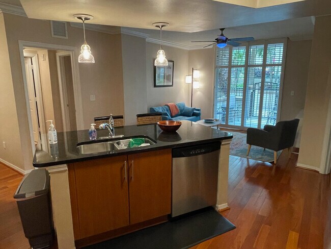 Building Photo - 600 S Dixie Hwy