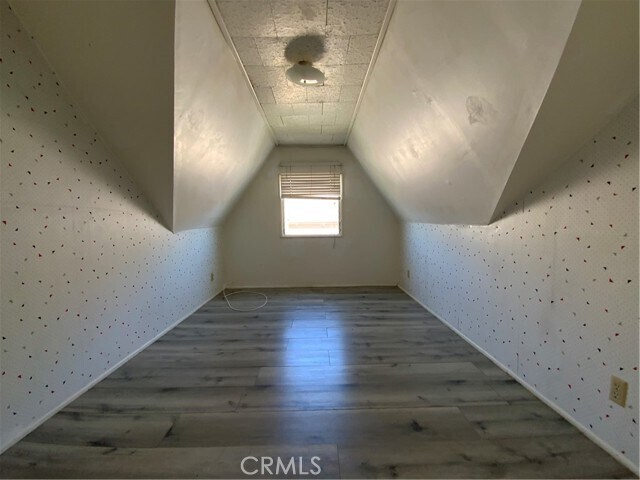 Building Photo - 122 E Linda Vista Ave