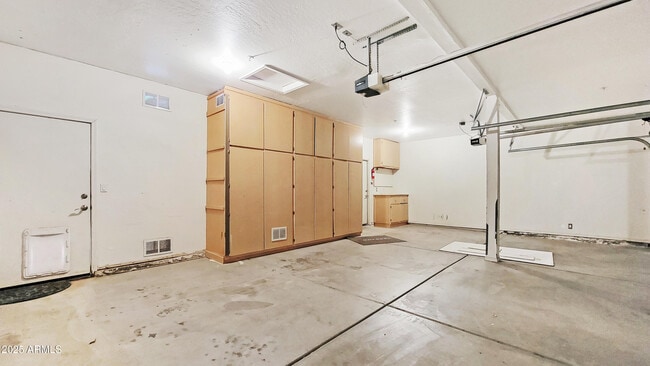 Building Photo - 16303 N 105th Way