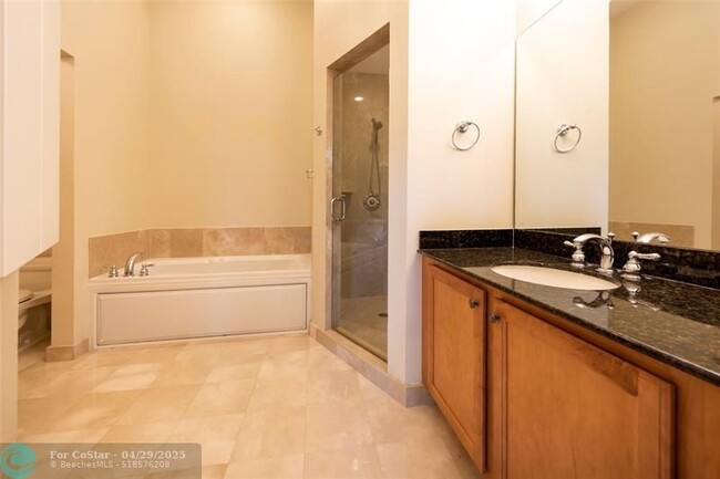 Building Photo - 16102 Emerald Estates Dr