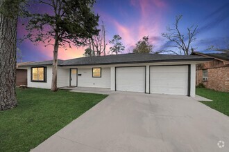 Building Photo - Great 3/2 in Houston