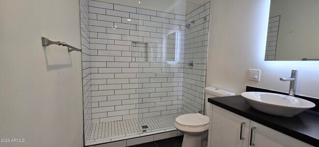 Building Photo - 506 S Hardy Dr