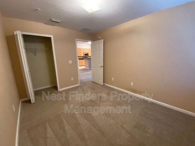 Building Photo - 7060 Deer Lodge Cir