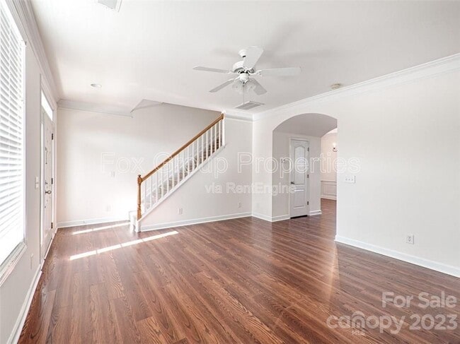 Building Photo - 242 Welton Way