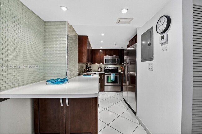 Building Photo - 2401 Collins Ave