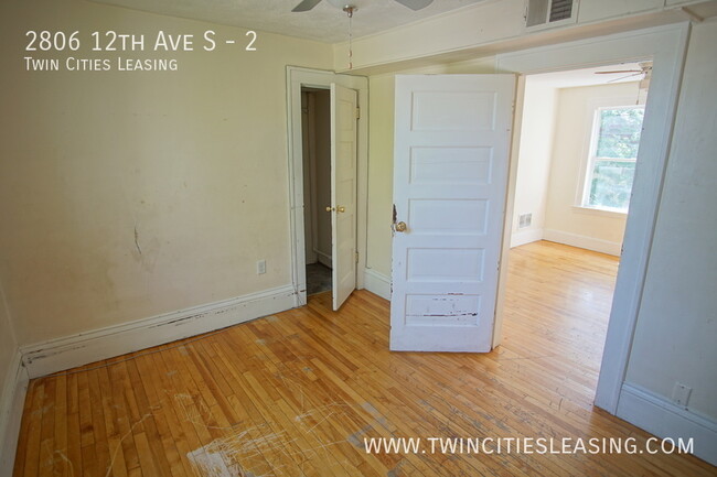 Building Photo - Rent includes Gas! Fully fenced in yard wi...