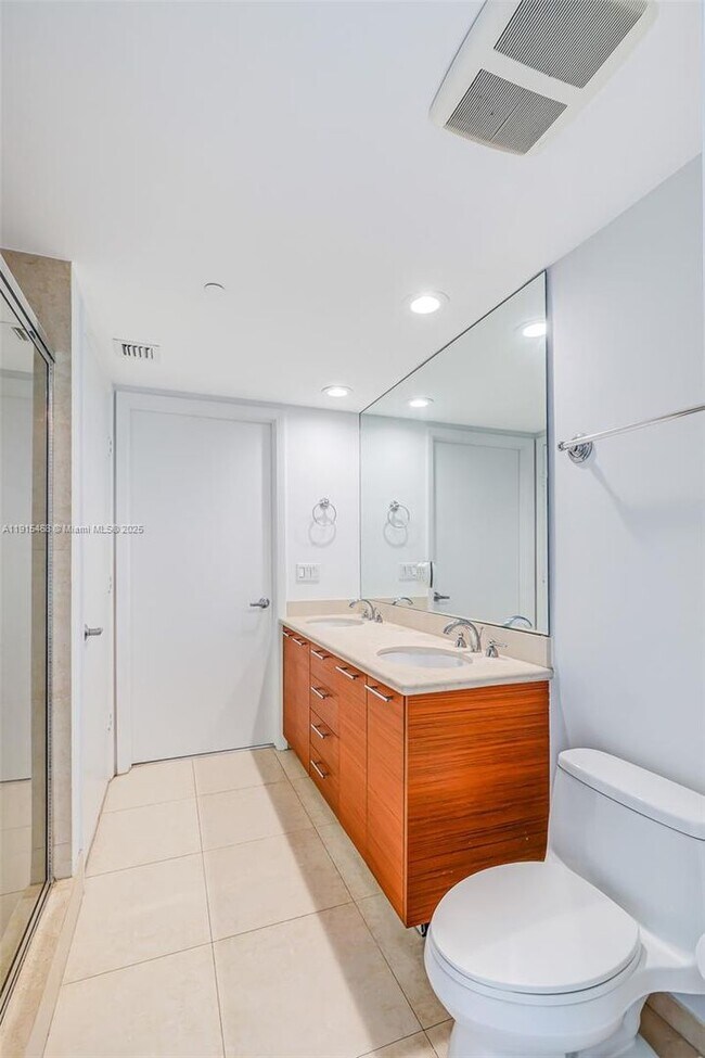 Building Photo - 50 Biscayne Blvd