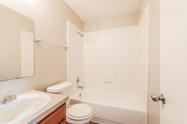 Building Photo - 7507 Kennemer Dr