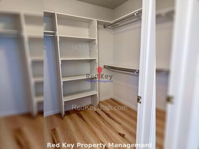 Building Photo - Apparicio Dr. Single Family Home