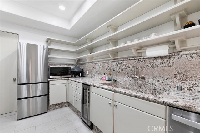 Building Photo - 1356 Summitridge Dr