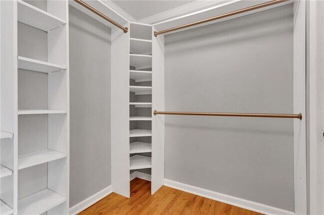 Building Photo - 185 Glenclairn Ct