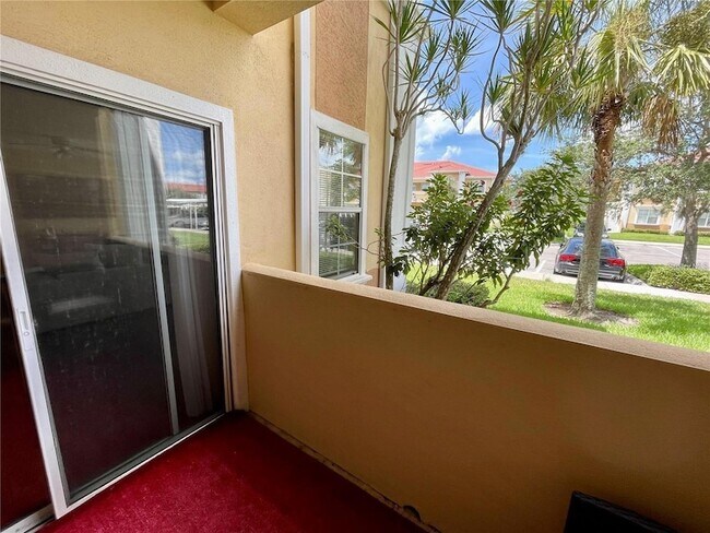 Building Photo - 1020 Villagio Cir