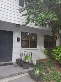 Building Photo - 1689 Briarcliff Rd NE