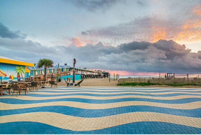 Building Photo - 105 Pulsipher Ave