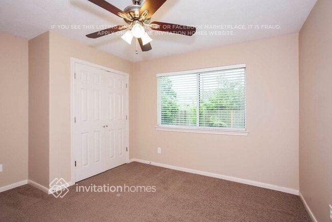 Building Photo - 12226 South Palm Lake Drive