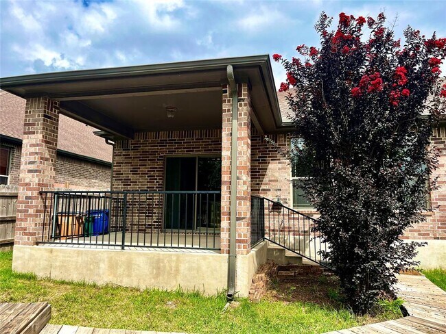 Building Photo - 10109 Auction Oak Dr