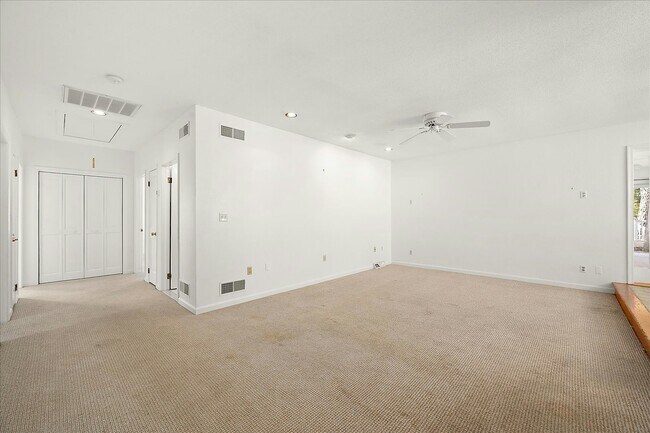 Building Photo - 10505 Keyser Point Rd