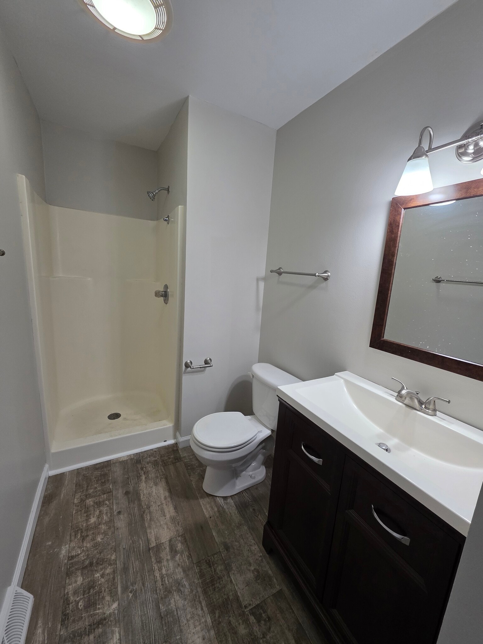 Building Photo - 10 Susquehanna Dr