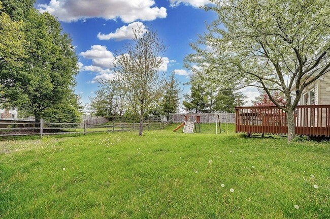 Building Photo - 6377 Willow Ln