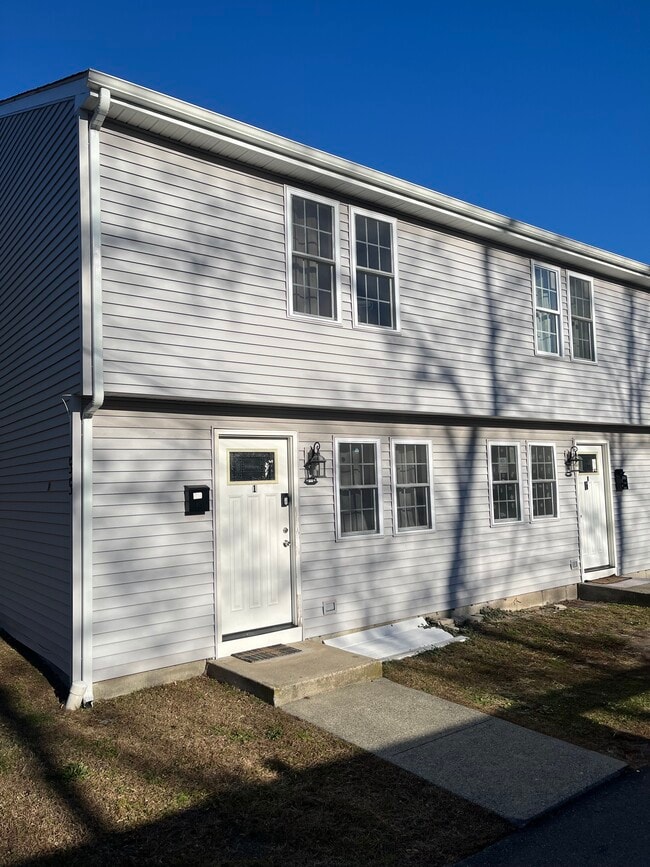 Building Photo - 55 Ridgeway Ave