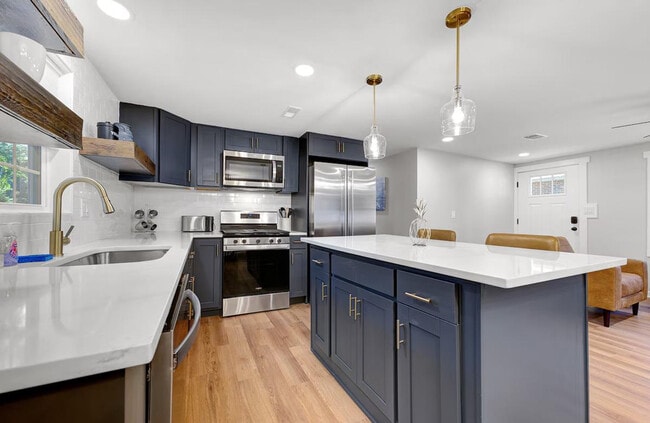 Building Photo - 4737 Aster Dr