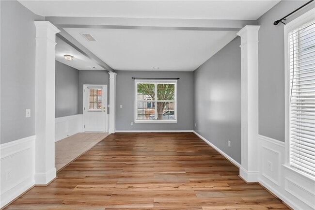 Building Photo - 615 Melilot Ln