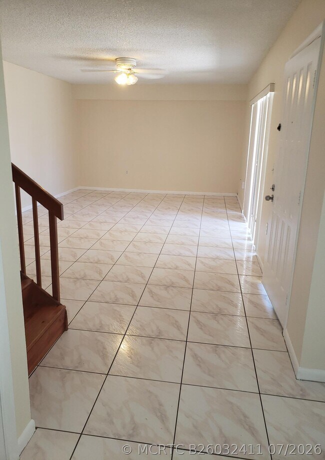 Building Photo - 1612 16th Way