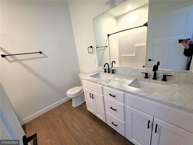 Building Photo - 1225-1227 Wisteria Ln