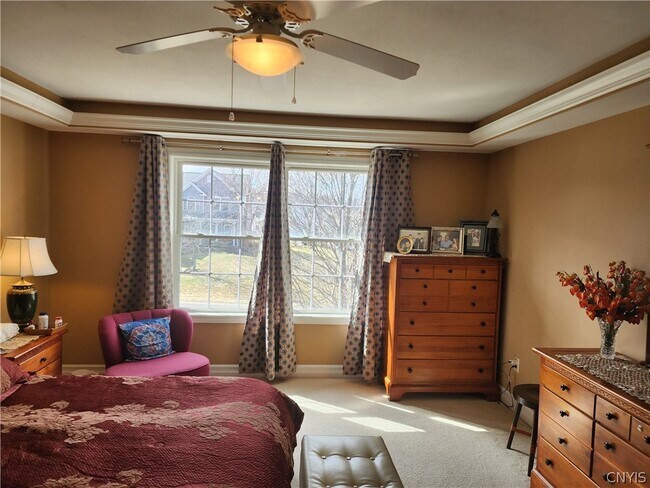 Building Photo - 4560 Providence Rd