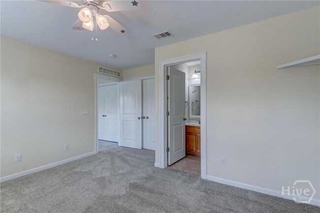 Building Photo - "Spacious 5-Bedroom, 4.5 Bath Retreat at W...